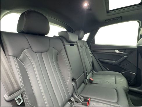 Used 2022 Audi Q5 2.0T Premium AWD/4WD image 28