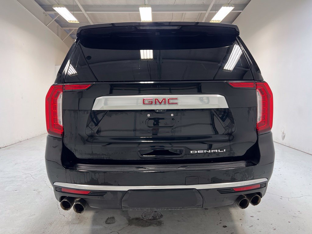 Used 2021 GMC Yukon Denali w/ Denali Premium Package AWD/4WD image 10