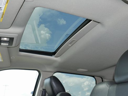 Used 2017 RAM 2500 Laramie w/ Sport Appearance Group image 38