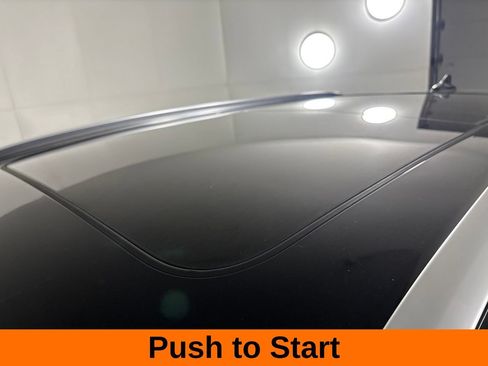 Used 2024 Volkswagen Atlas Cross Sport SE w/ Panoramic Sunroof Package FWD image 10