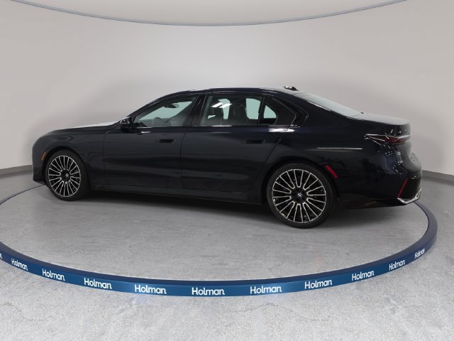 Certified 2026 BMW 740i xDrive AWD/4WD image 8