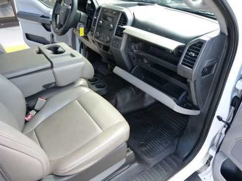 Used 2019 Ford F250 XL image 18