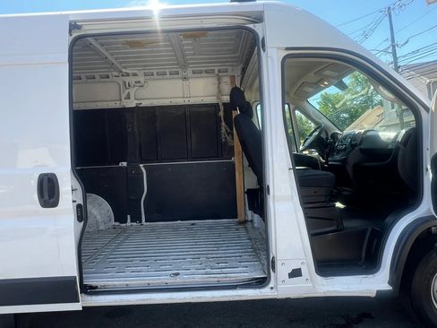 Used 2018 RAM ProMaster 2500 FWD image 25