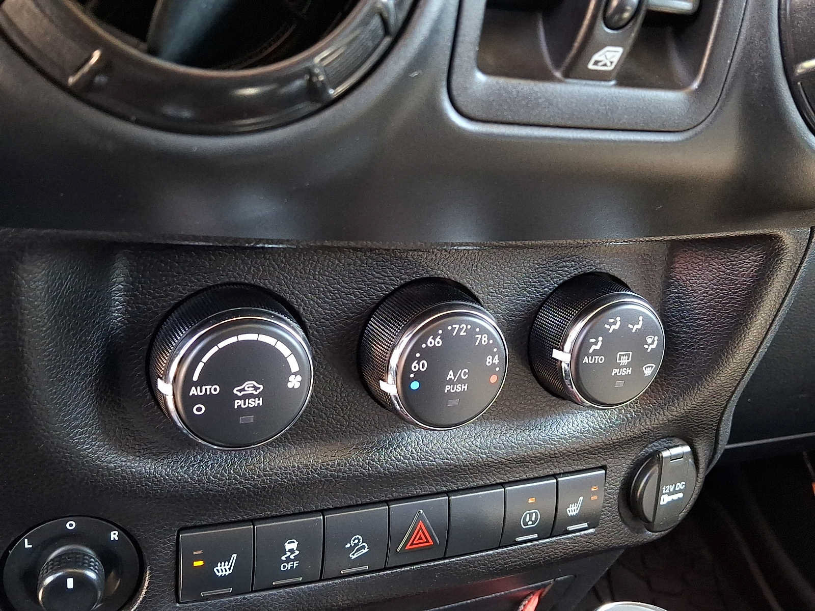 Certified 2018 Jeep Wrangler Unlimited Rubicon AWD/4WD image 15