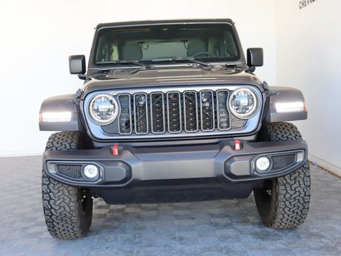 Used 2026 Jeep Wrangler Rubicon AWD/4WD image 2
