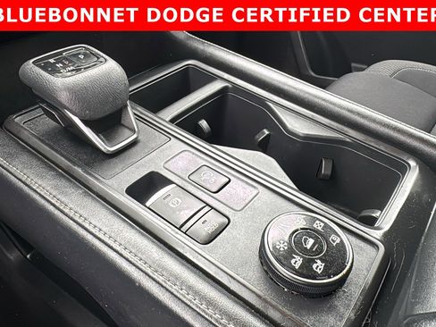 Used 2023 Nissan Pathfinder S image 21