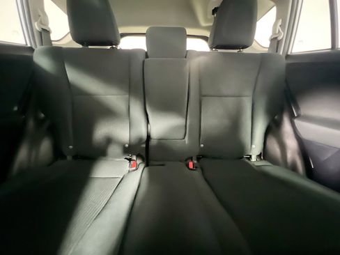 Used 2018 Toyota RAV4 LE image 31