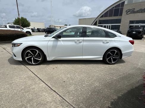 Used 2022 Honda Accord Sport image 8