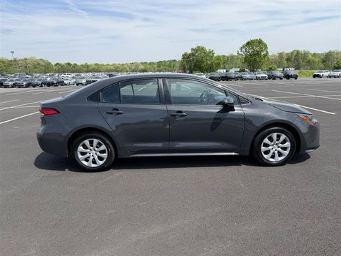 Used 2026 Toyota Corolla LE FWD image 6