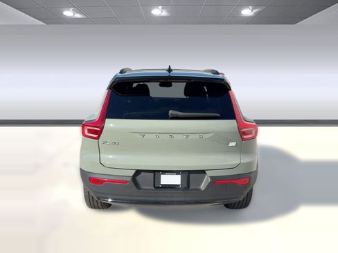Certified 2023 Volvo XC40 Recharge Ultimate image 10