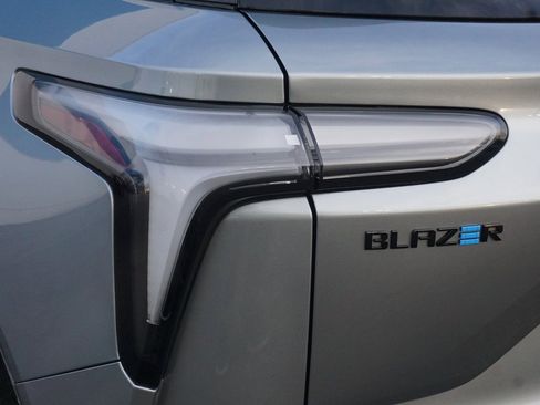 New 2026 Chevrolet Blazer EV SS image 34