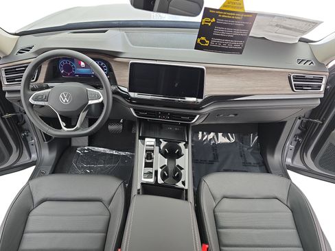 New 2026 Volkswagen Atlas SEL image 9