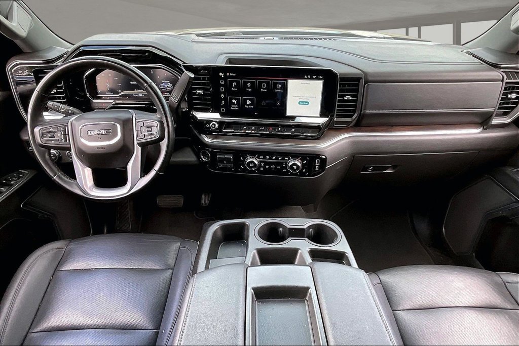 Used 2025 GMC Sierra 1500 SLT RWD image 8