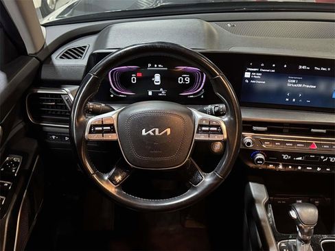 Used 2024 Kia Telluride LX image 14