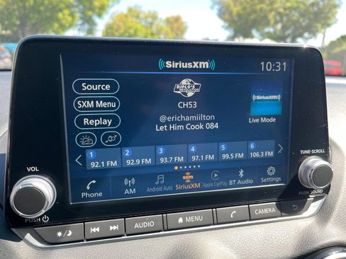Used 2025 Nissan Sentra SV FWD image 20