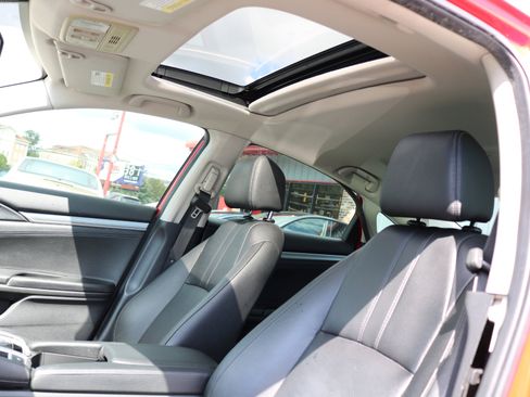 Used 2018 Honda Civic EX-L image 16