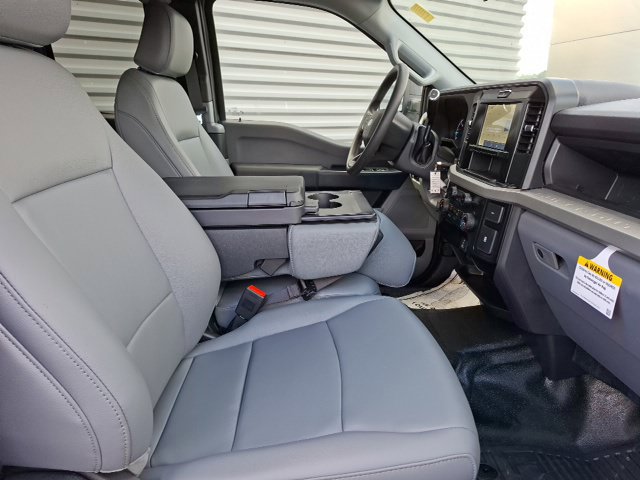 Used 2025 Ford F250 XL RWD image 31