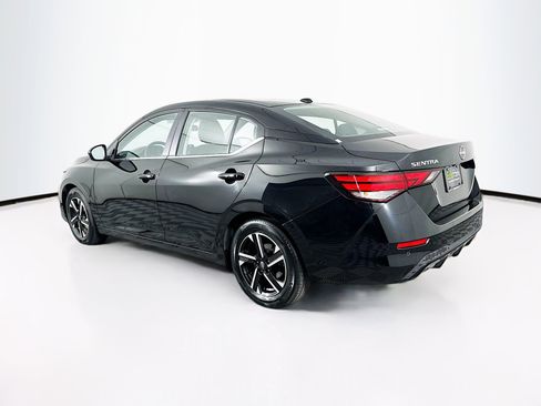 Used 2025 Nissan Sentra SV image 5