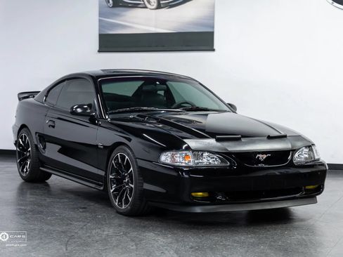 Used 1994 Ford Mustang GT RWD image 2
