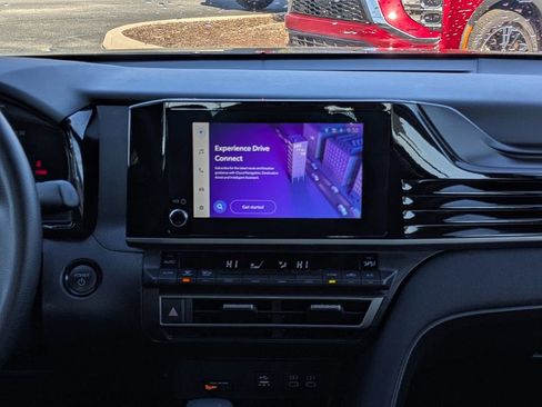 Used 2025 Toyota Camry LE image 17