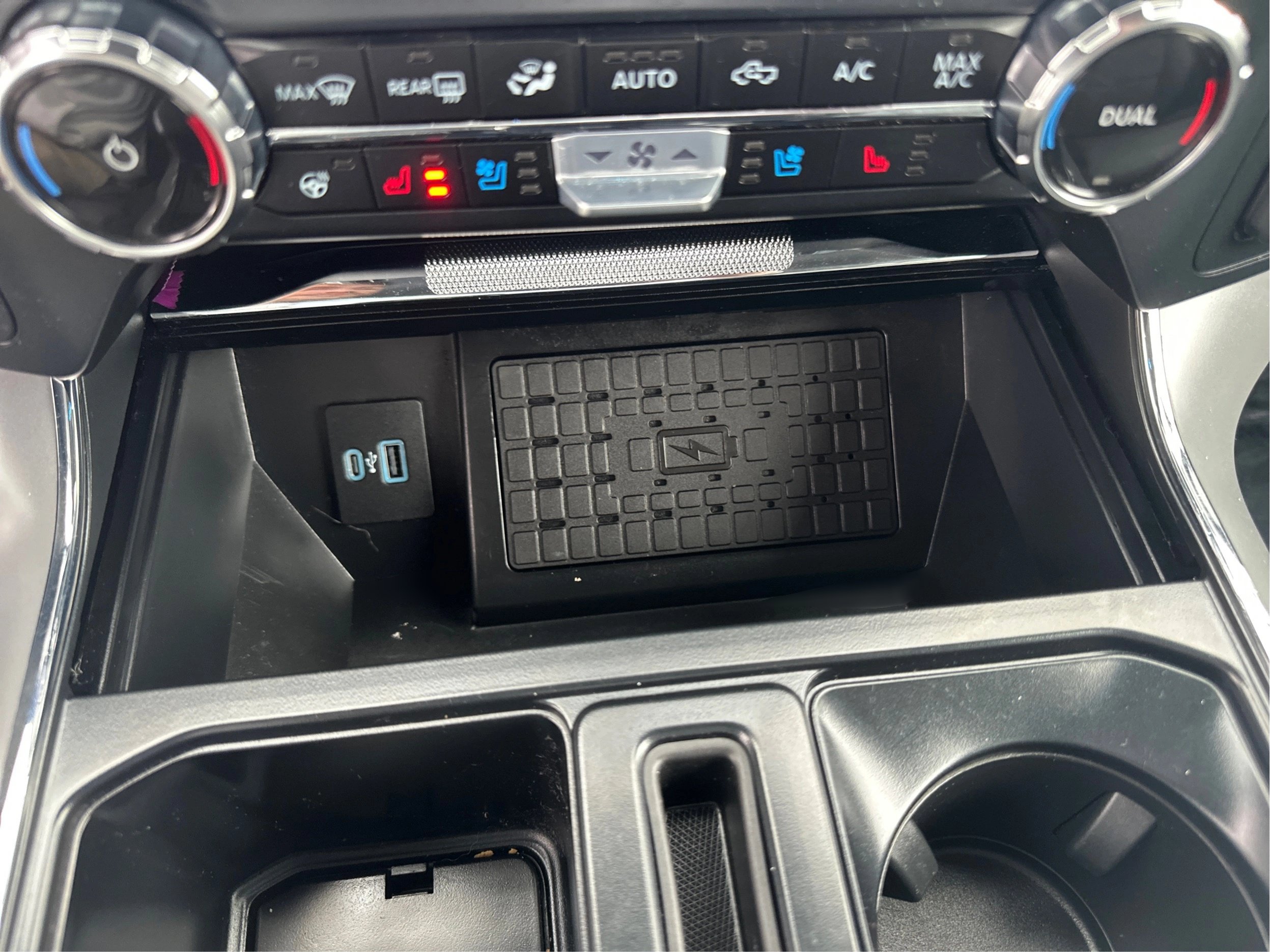 Used 2024 Ford F150 Lariat w/ Equipment Group 502A High AWD/4WD image 32