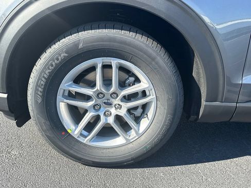Used 2026 Ford Explorer Active RWD image 10