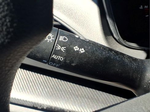 Used 2024 Subaru Crosstrek 2.0i AWD/4WD image 25