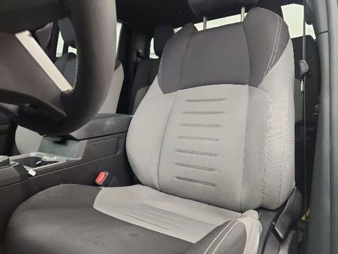 Used 2025 Toyota Tacoma TRD Sport RWD image 13