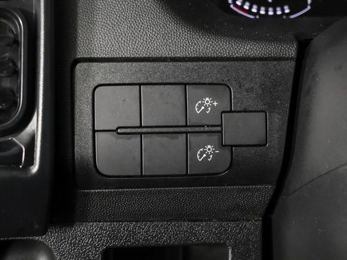 Used 2023 RAM ProMaster 2500 FWD image 23