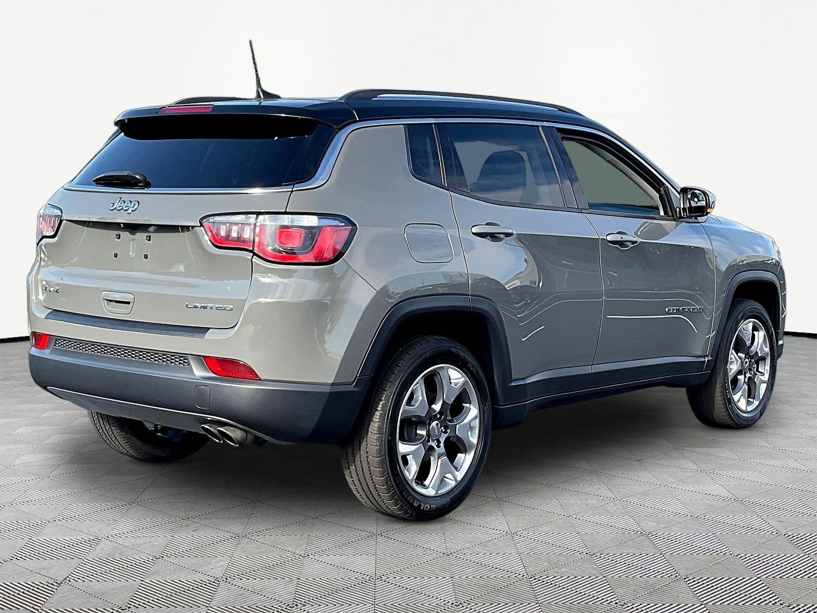 Used 2020 Jeep Compass Limited AWD/4WD image 6