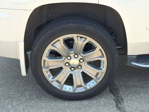 Used 2017 Chevrolet Tahoe Premier AWD/4WD image 26