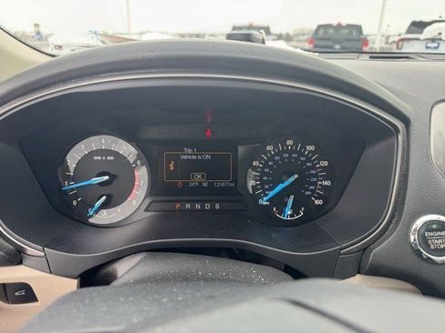 Used 2017 Ford Fusion SE image 13