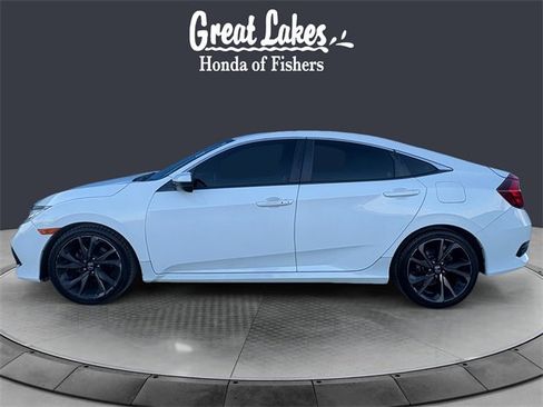 Used 2019 Honda Civic Sport image 2