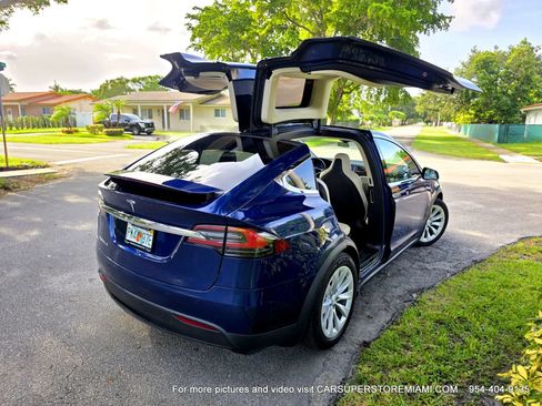 Used 2017 Tesla Model X 75D AWD/4WD image 15