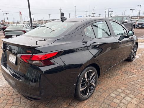 Used 2023 Nissan Versa SR w/ Trunk Package image 5