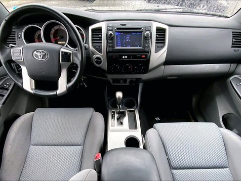 Used 2013 Toyota Tacoma 4x4 Double Cab w/ TRD Sport Pkg image 16