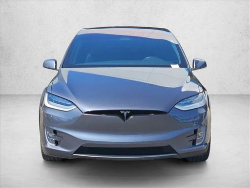 Used 2020 Tesla Model X Long Range AWD/4WD image 3
