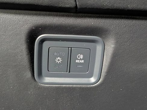 Certified 2024 Porsche Cayenne Turbo GT AWD/4WD image 33