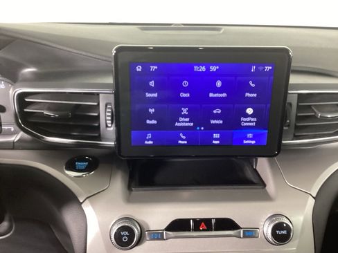 Used 2023 Ford Explorer XLT w/ Equipment Group 202A image 27