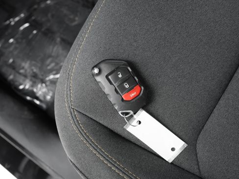 Used 2024 Jeep Gladiator Sport AWD/4WD image 43