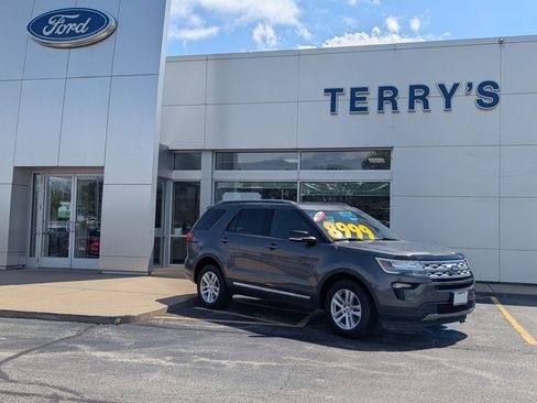 Used 2018 Ford Explorer XLT w/ Equipment Group 201A AWD/4WD image 1
