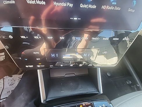 Certified 2023 Hyundai Tucson Limited image 17