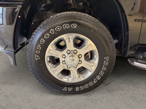 Used 2024 RAM 2500 Big Horn w/ Sport Appearance Package image 15