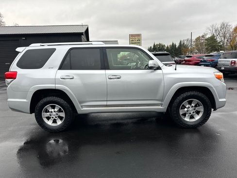 Used 2013 Toyota 4Runner SR5 image 2