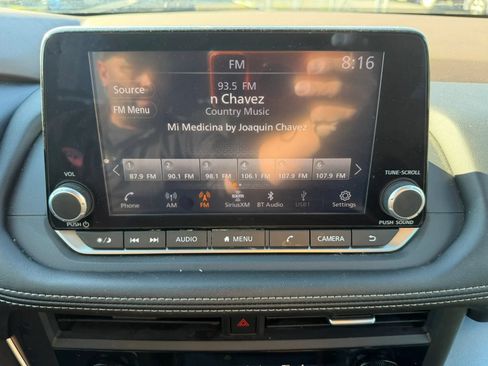 Used 2023 Nissan Rogue SV AWD/4WD image 25