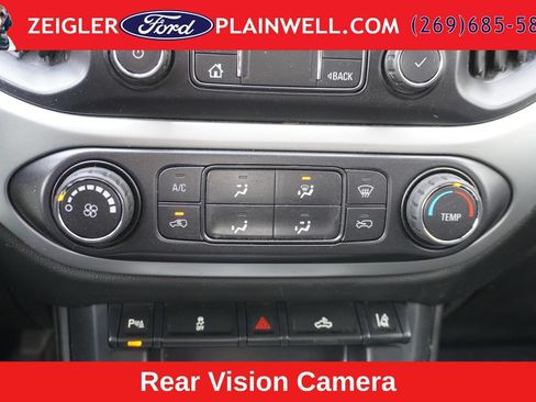 Used 2022 Chevrolet Colorado LT w/ Fleet Safety Package RWD image 10