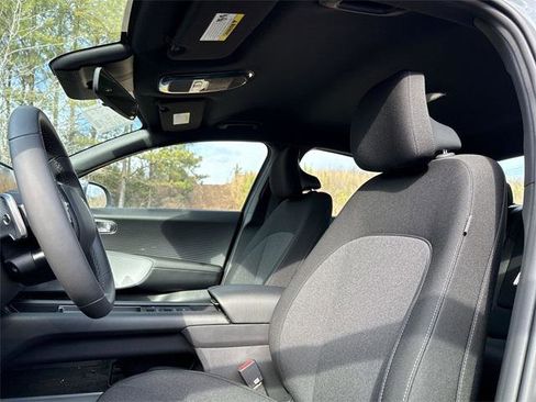 New 2025 Hyundai Ioniq 6 SE image 16