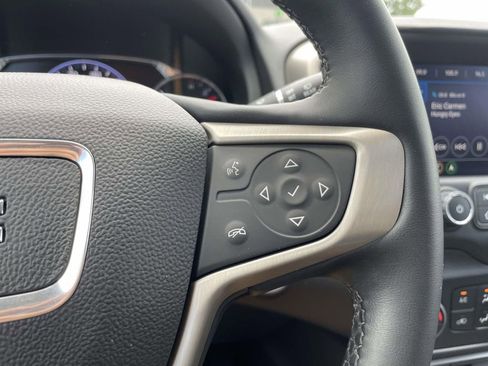 Used 2023 GMC Terrain Denali w/ Denali Premium Package AWD/4WD image 17