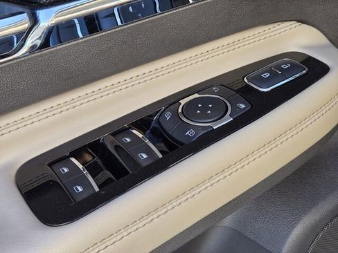 Used 2022 Lincoln Corsair Reserve w/ Equipment Group 201A image 34