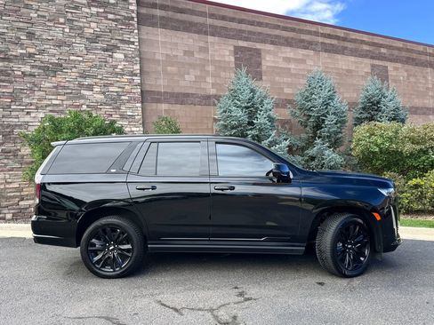 Used 2022 Cadillac Escalade Sport Platinum AWD/4WD image 6